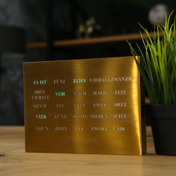 BoxClock Gold Edition closeup