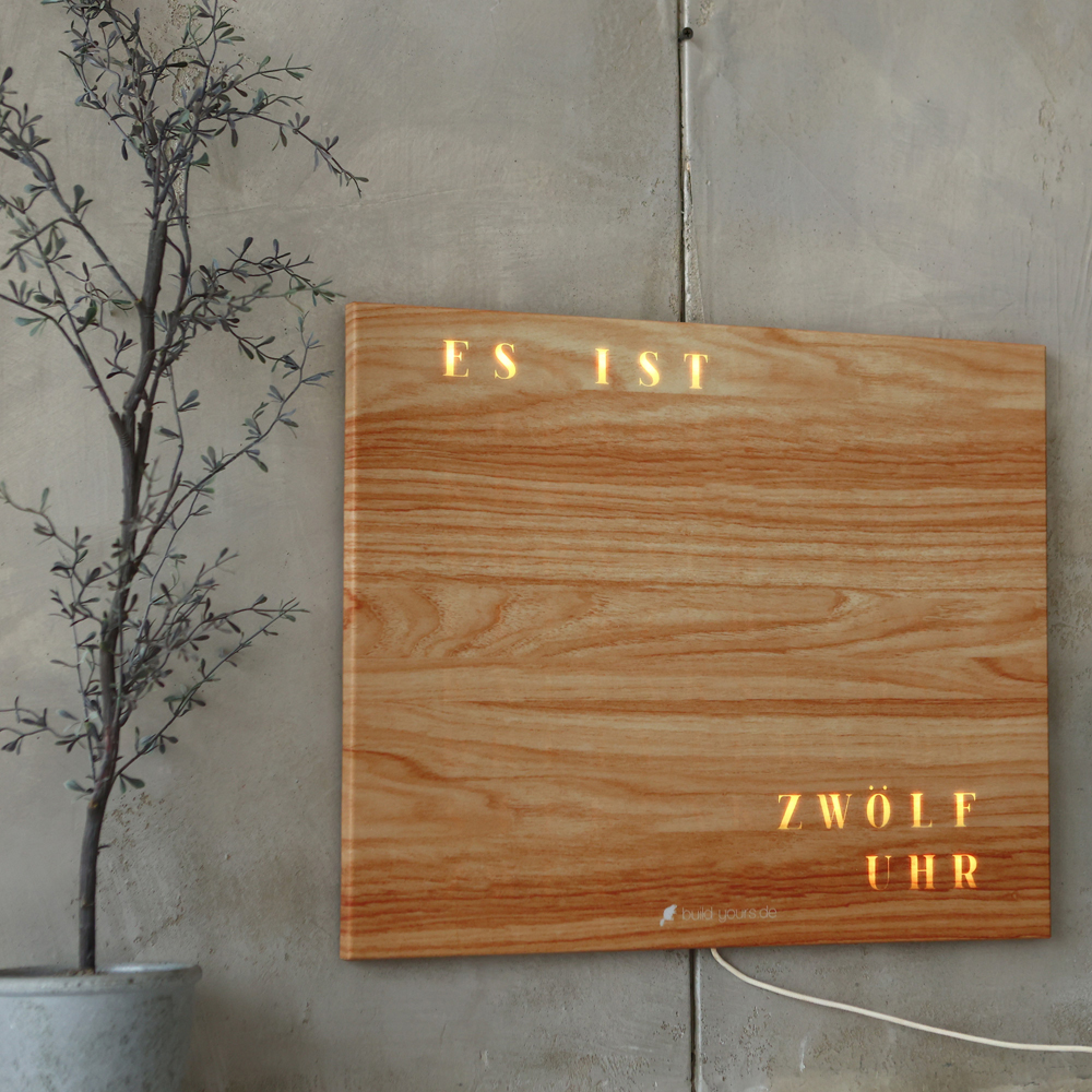 The look of Wordclock Jupiter Holz Optik