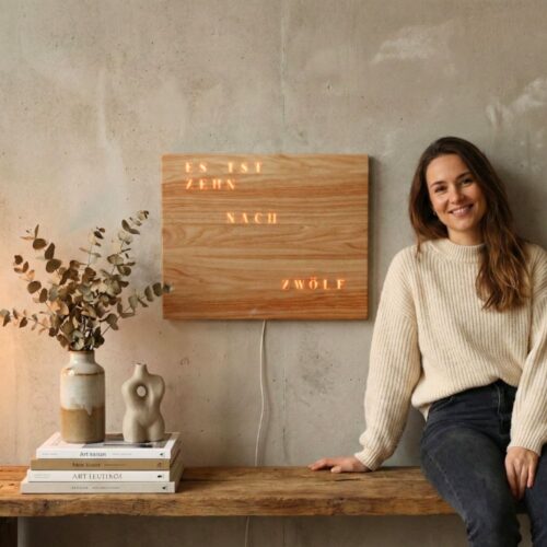 Wordclock Jupiter Holz Optik