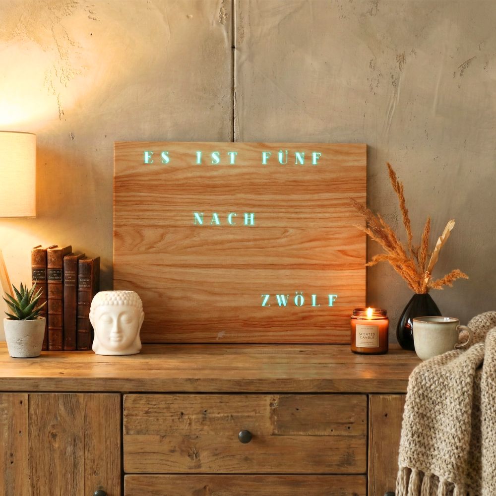 Wordclock Jupiter Holz Optik